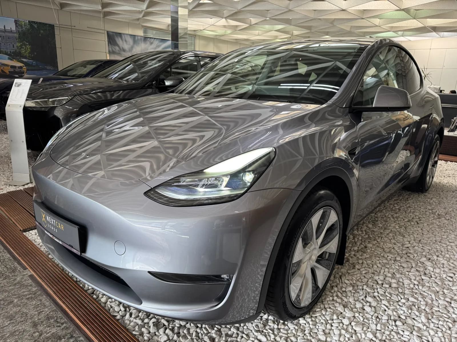 Tesla Model Y Long Range Dual AWD PANO NAVI LED SHZ WP