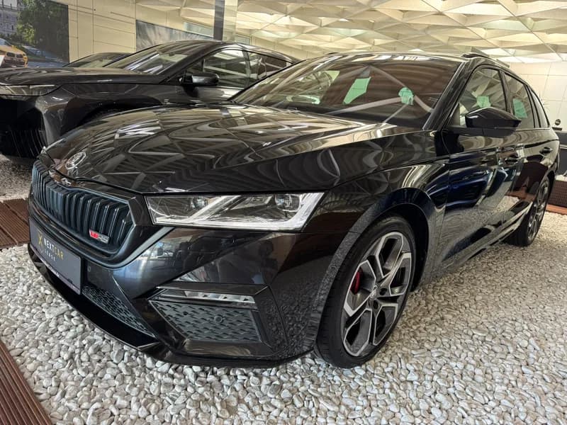 Skoda Octavia RS Plus AHK Mass. Amb. Matrix Kam.HeadUp